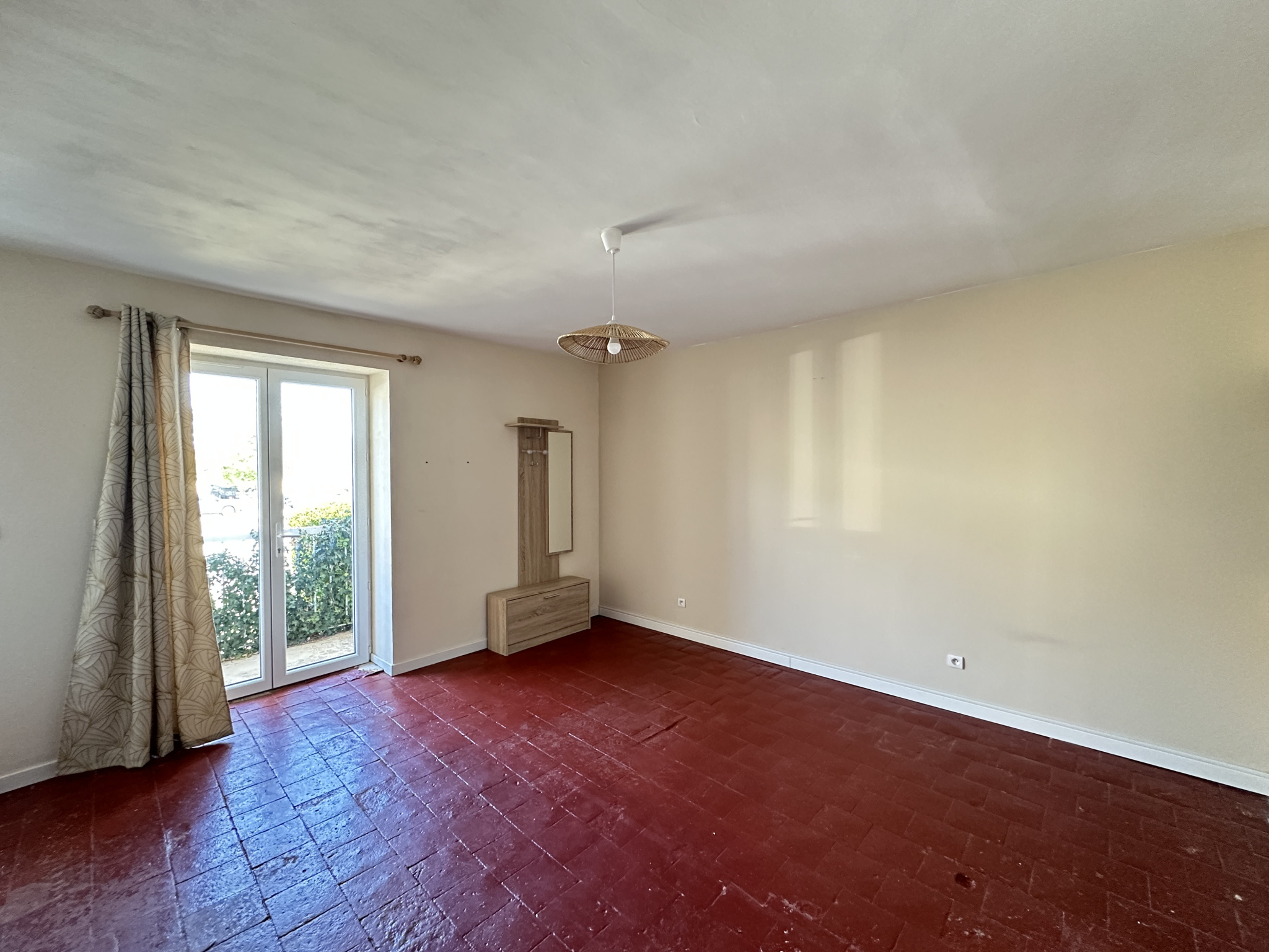 Maison à louer à Cormatin, 85,53 m², 4 pièces – photo 1 sur 16