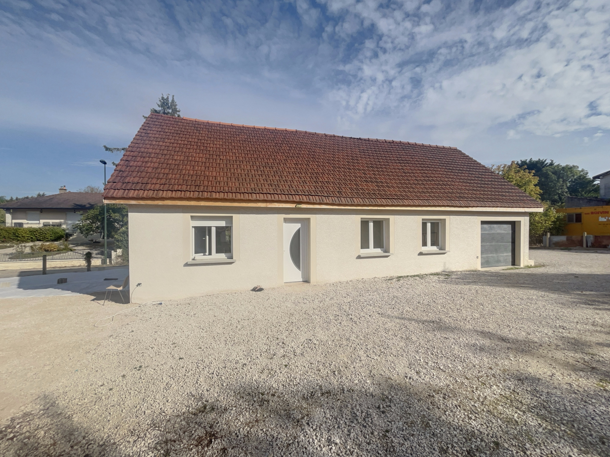 Maison à vendre à Pierre de bresse, 80 m², 6 pièces – photo 1 sur 16