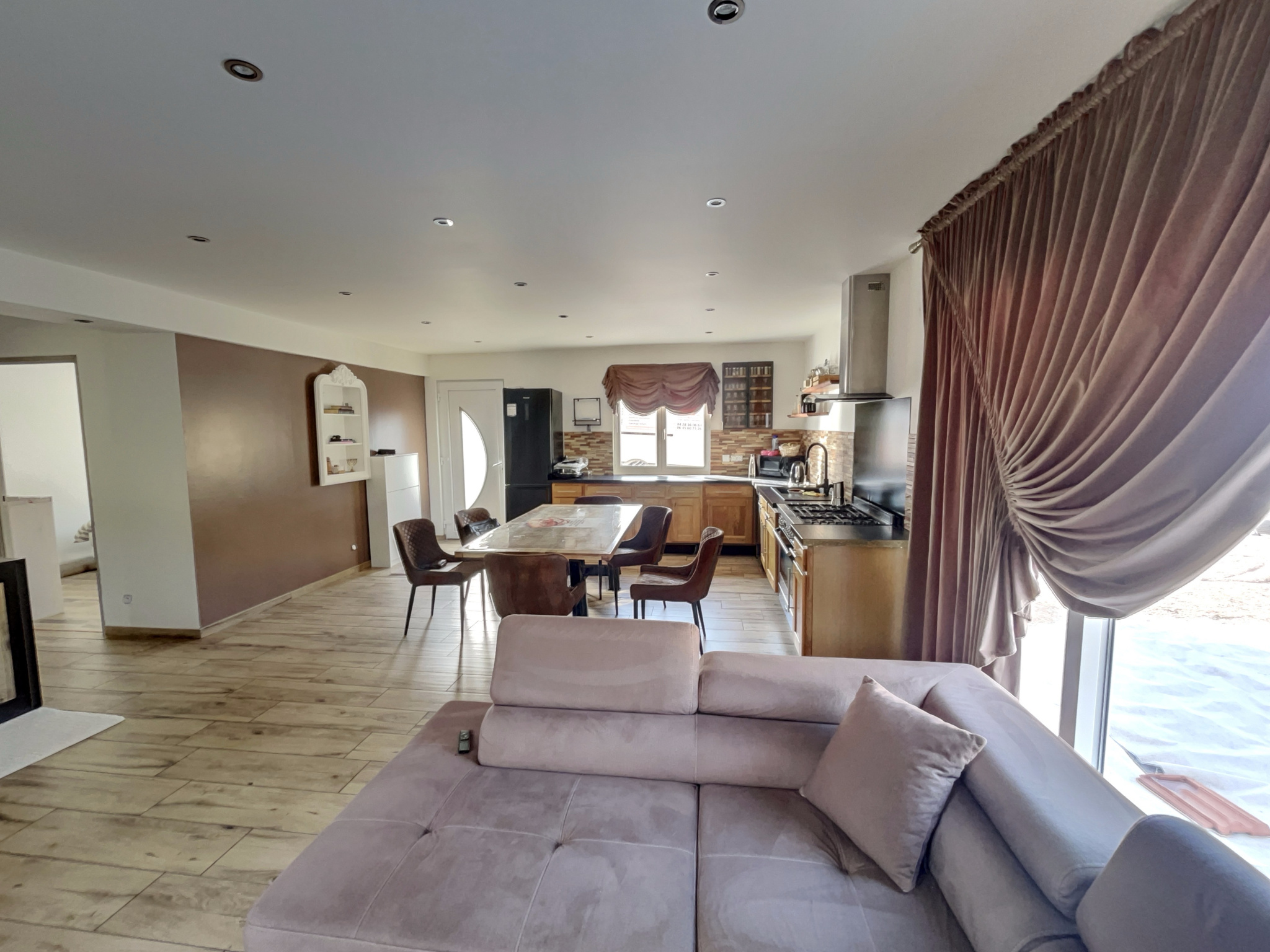 Maison à vendre à Pierre de bresse, 80 m², 6 pièces – photo 3 sur 16